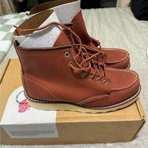Red Wing Heritage 6 inch Moc Boot